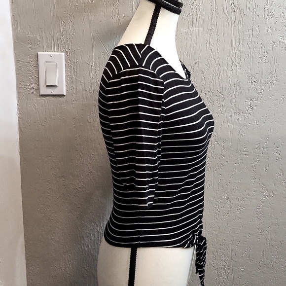 American Eagle Soft & Sexy Elbow Sleeve Tie Front Striped Top - Picture 2 of 7